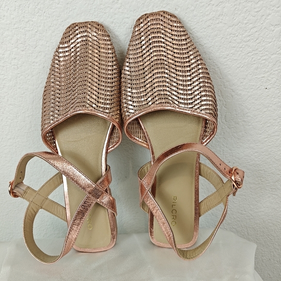 Pilcro Anthropologie Rose Gold Metallic Woven Leather Buckle Flats Size 10 - Picture 2 of 11